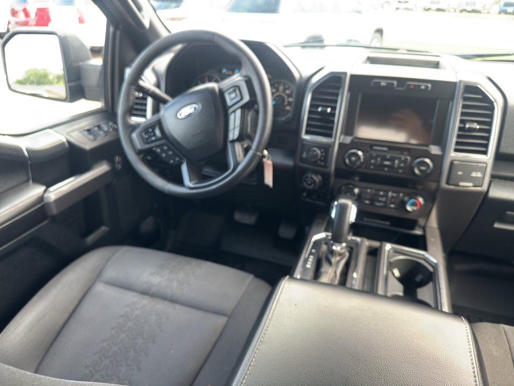 Used 2019 Oxford White Ford XLT image 20
