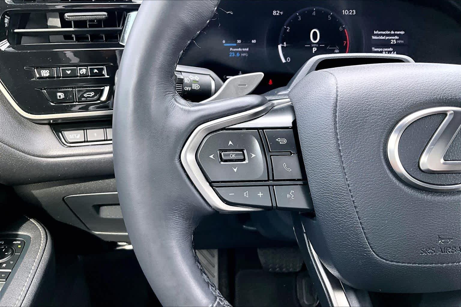 Used 2024 Wind Chill Pearl Lexus Premium image 22