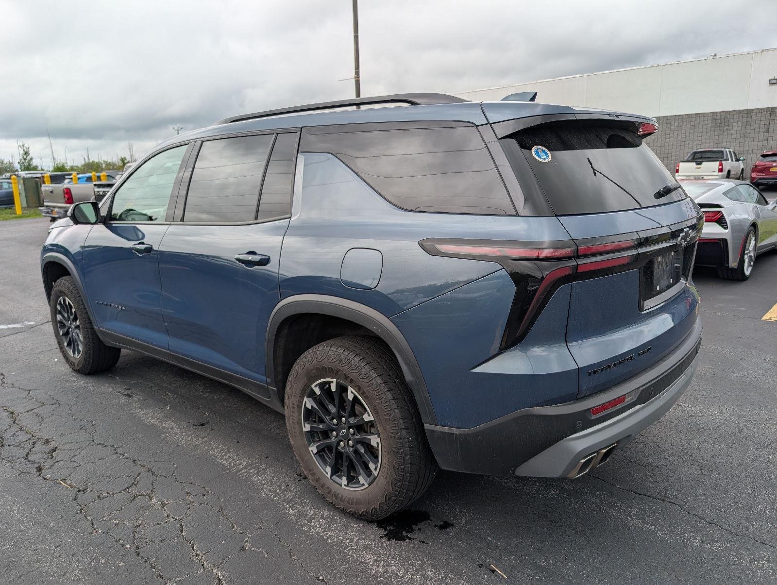 Used 2024 Lakeshore Blue Metallic Chevrolet AWD Z71 image 6