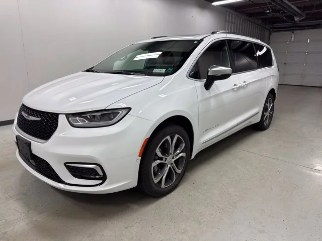2026 Chrysler Pacifica Pinnacle