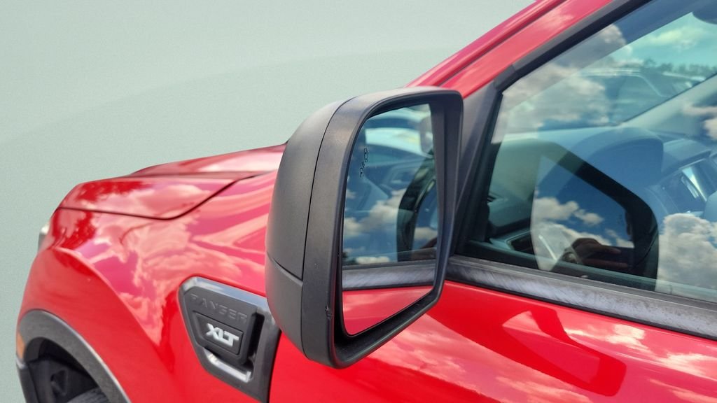 Used 2020 Red Ford XLT image 4