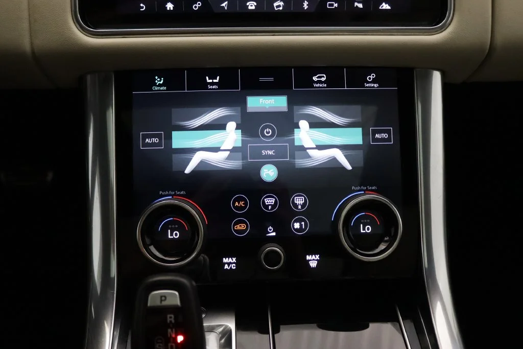 Used 2019 White Land Rover Supercharged image 32