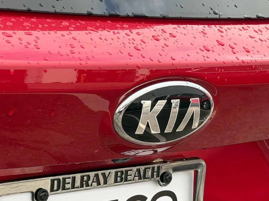 Used 2021 Red Kia EX image 14