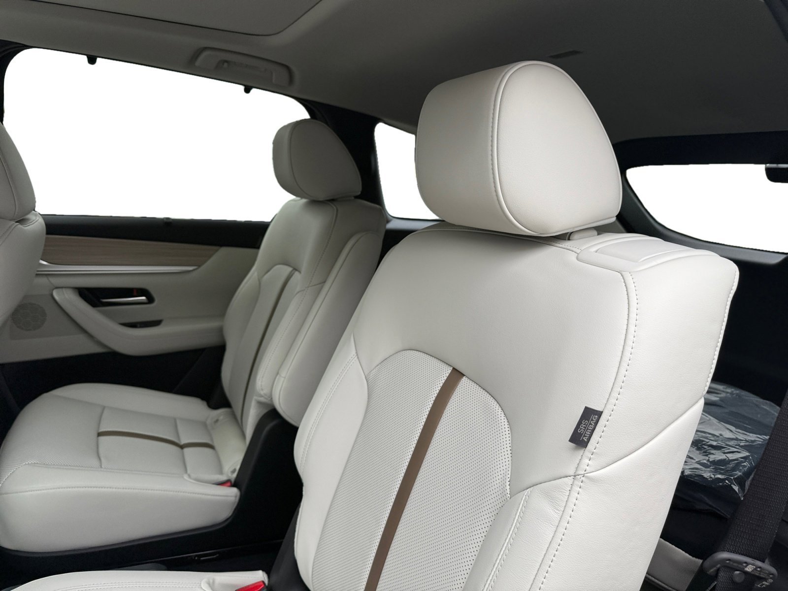 New 2026 Rhodium White Premium Mazda Preferred image 16