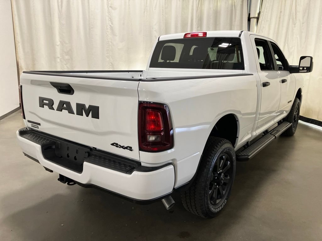 New 2026 Bright White Clear-Coat Exterior Paint RAM Big Horn image 29