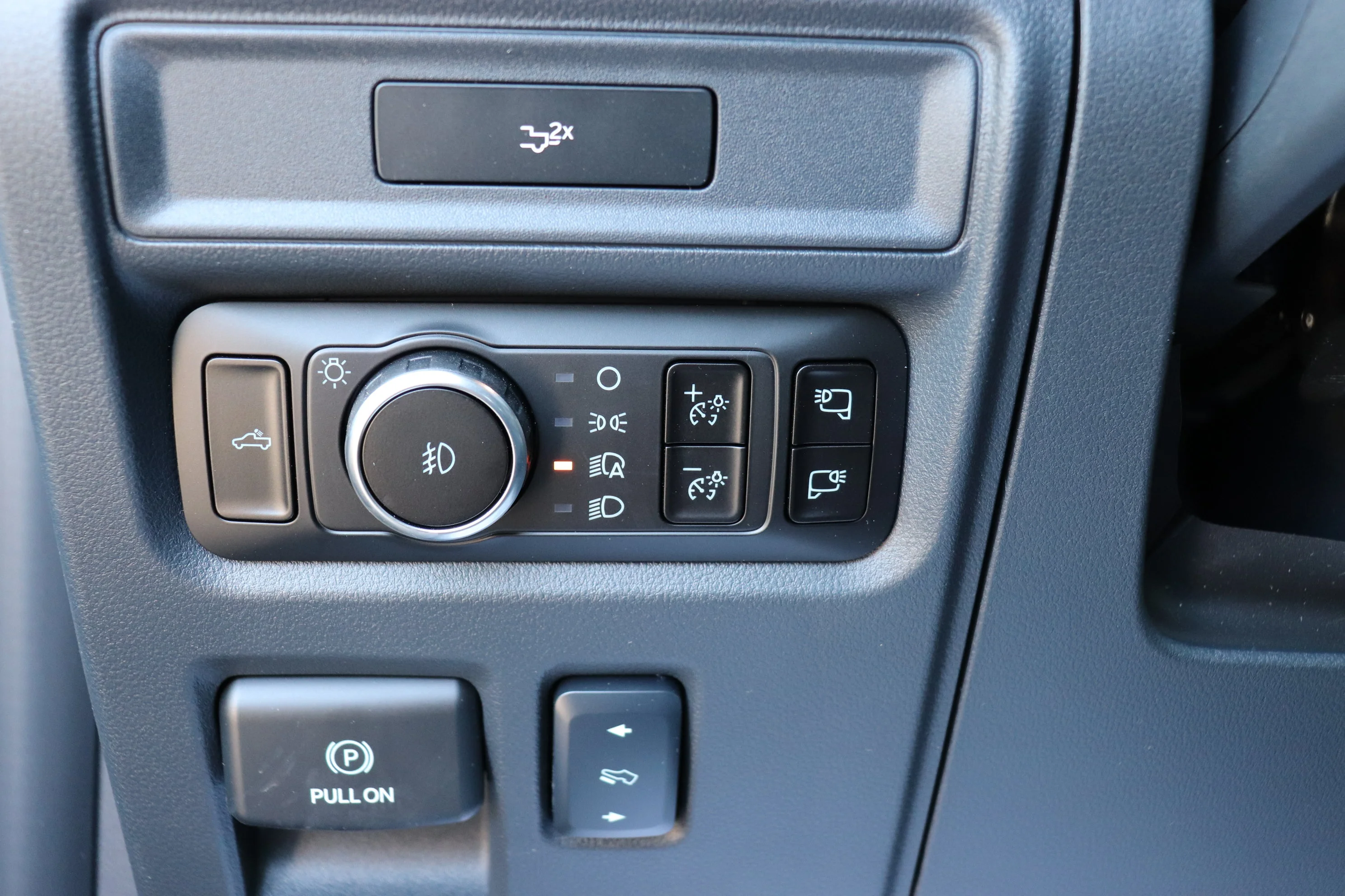 New 2026 AVALANCHE Ford XLT image 11