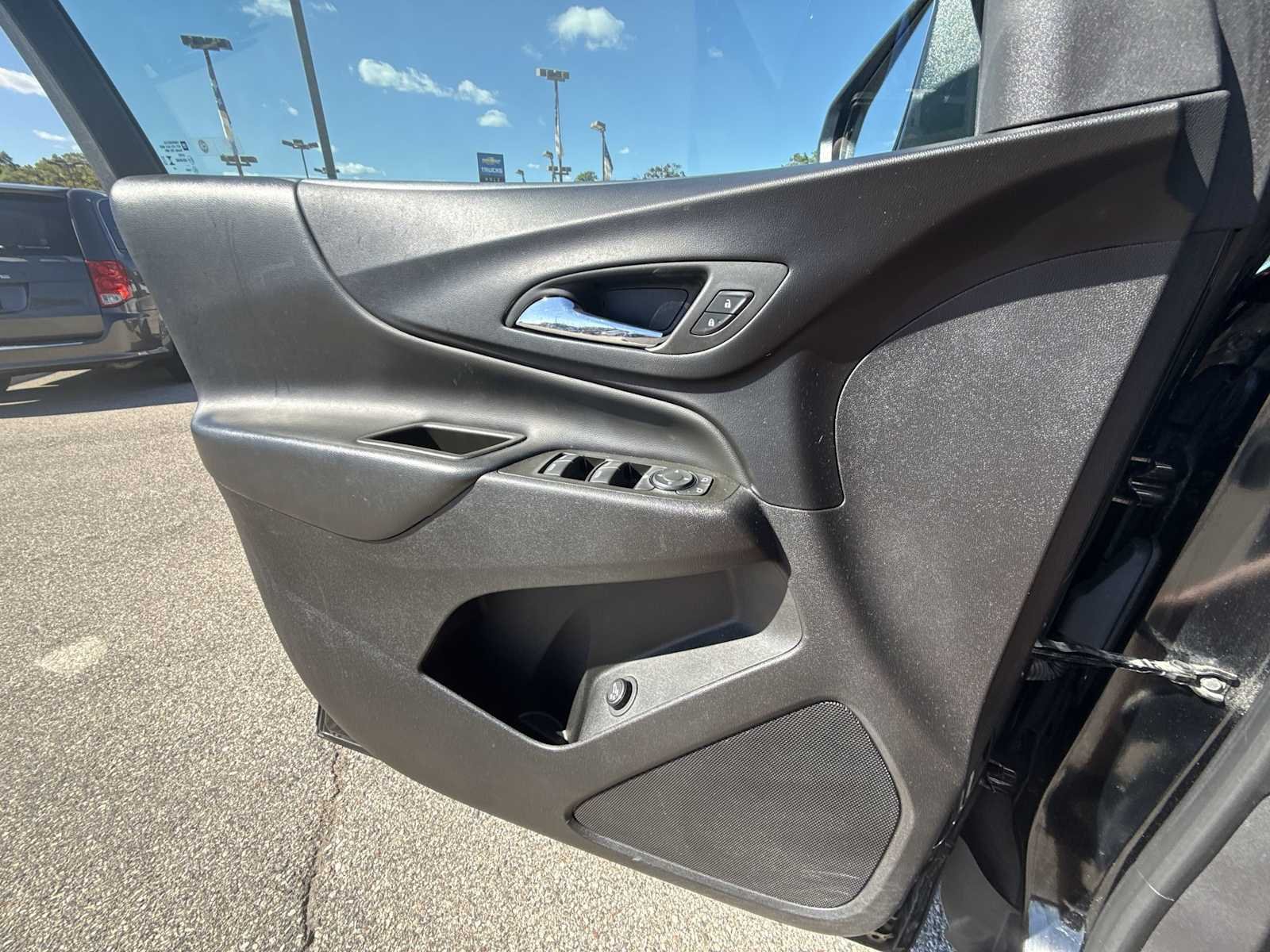 2024 Chevrolet Equinox LT - Photo 22