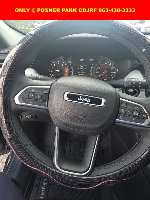 Used 2023 Gray Jeep Limited image 9
