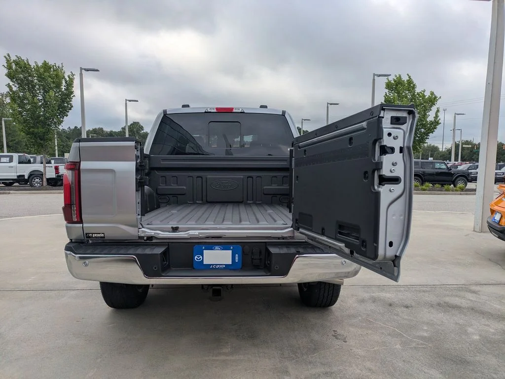 New 2026 Iconic Silver Metallic Ford Lariat image 12