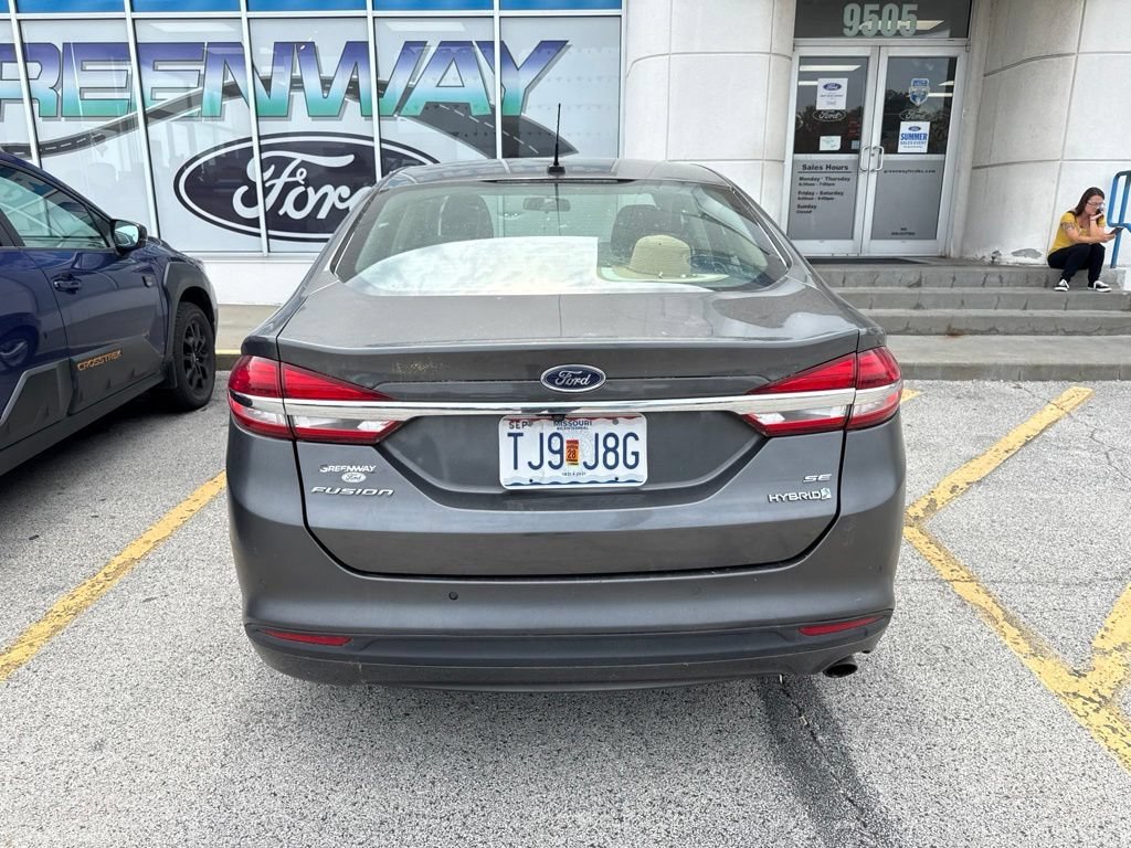 Used 2018 Magnetic Ford SE image 5