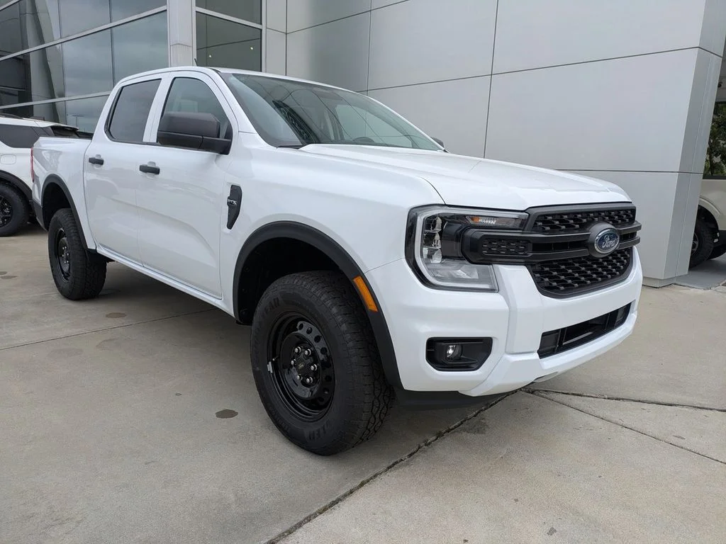 New 2026 Oxford White Ford XL image 2