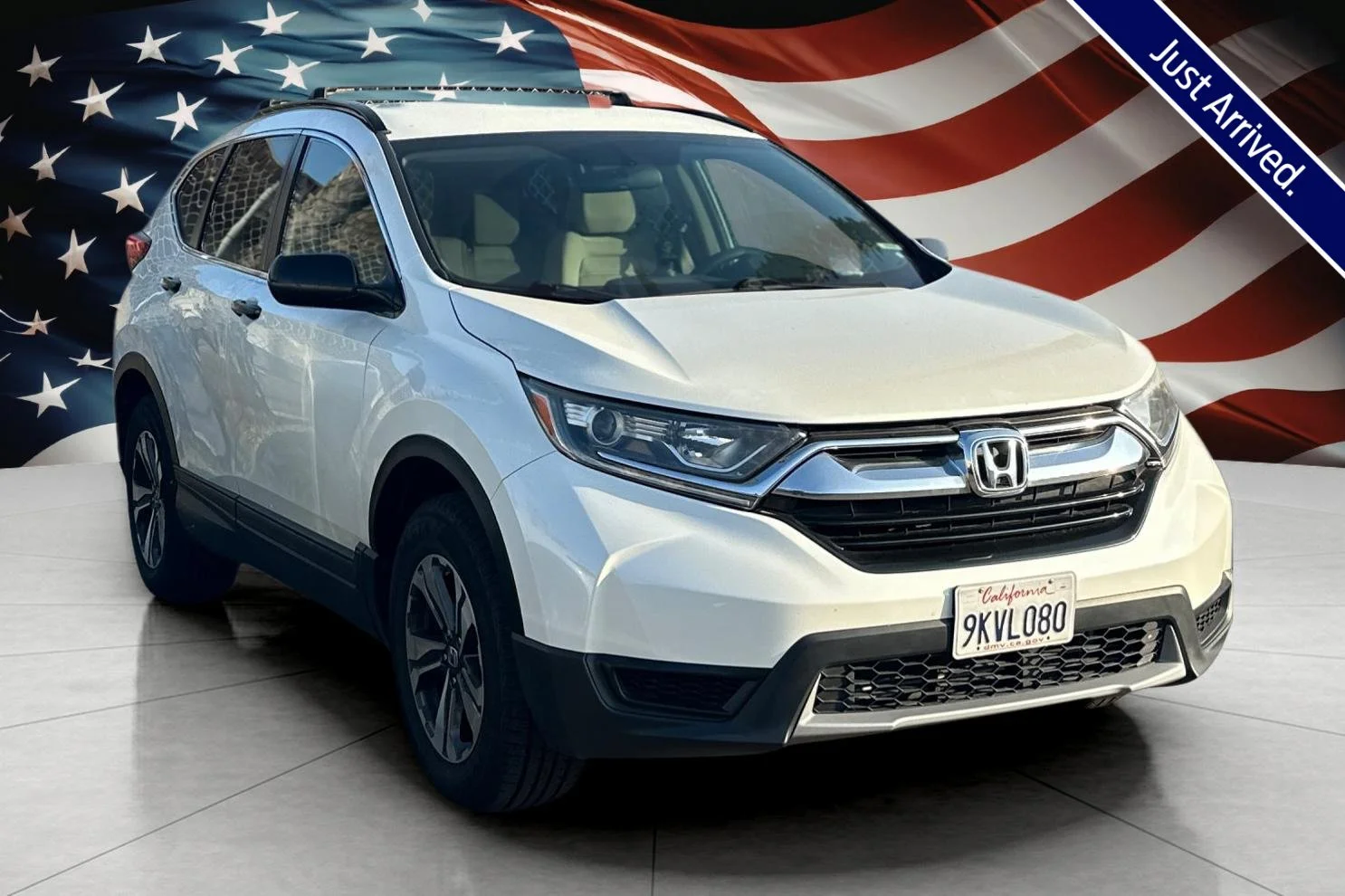 Used 2017 White Honda LX image 1