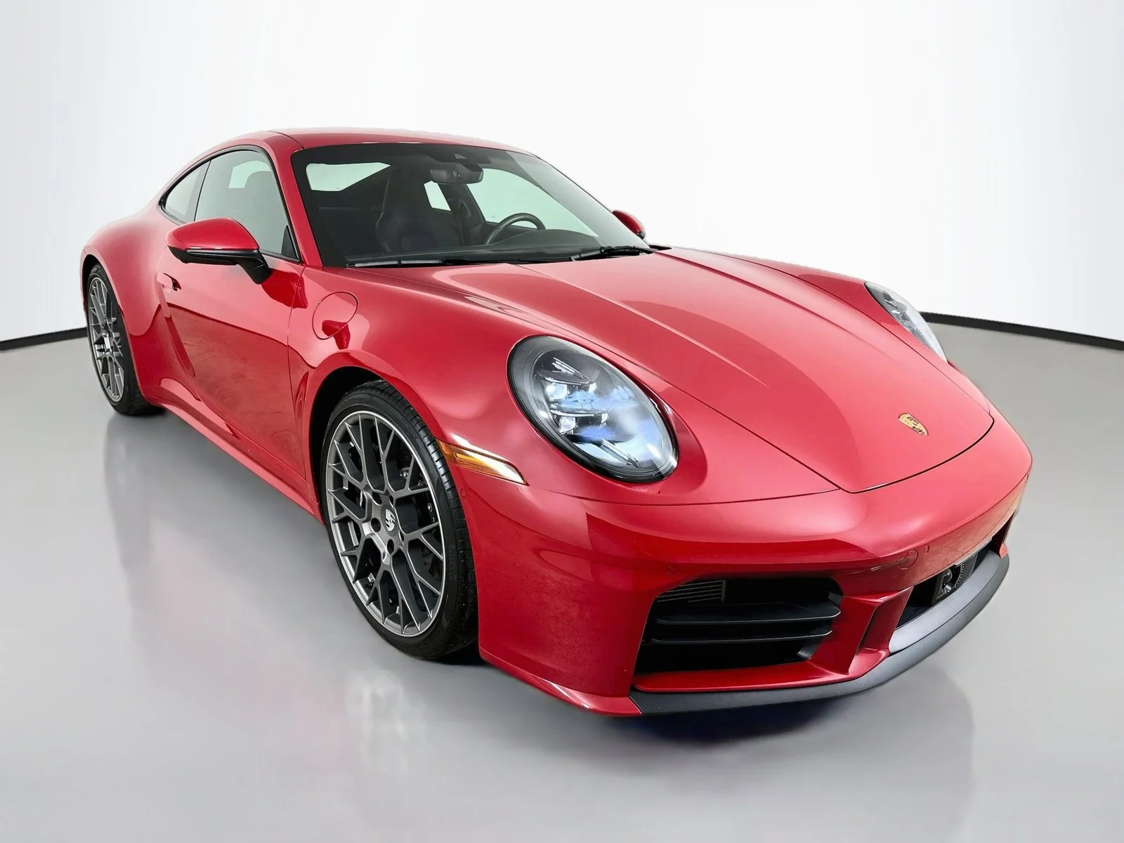 Used 2025 Red Porsche  image 3