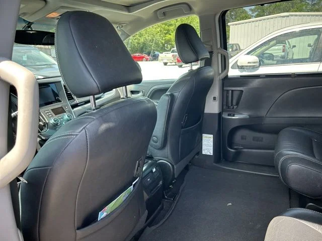 Used 2017 Silver Toyota SE Premium image 15