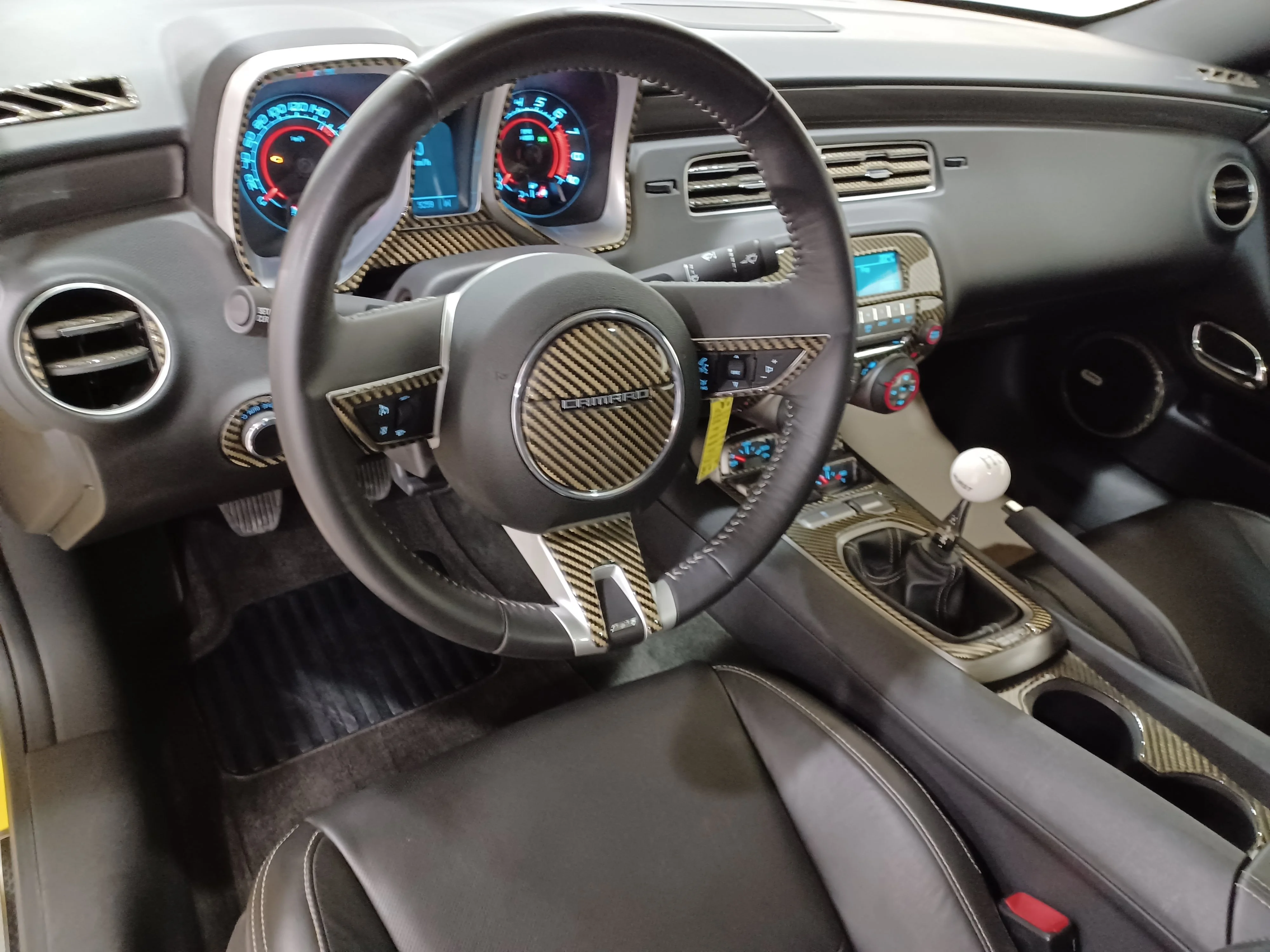 Used 2010 Rally Yellow Chevrolet 2SS*426HP!! | Rally Yellow | 6spd Manual | BBK Intake | Hurst Shifter |  Htd Leather | Sunroof image 12
