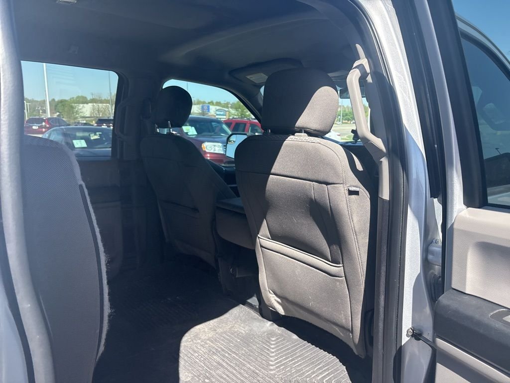 Used 2018 Silver Ford XLT image 31