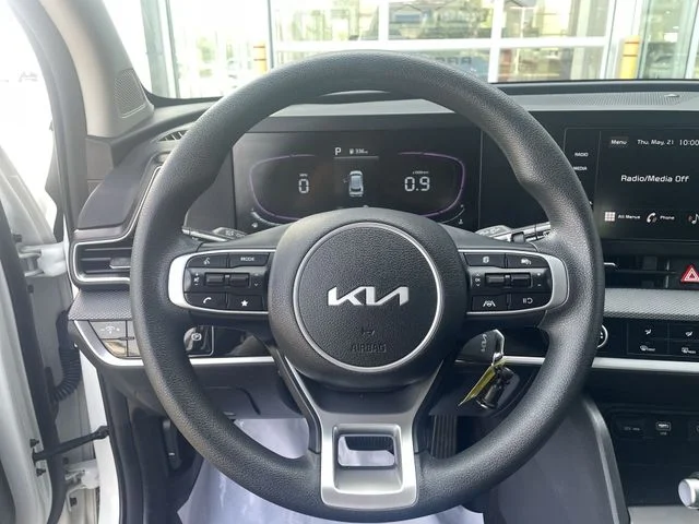 2025 Kia Sportage LX - Photo 19