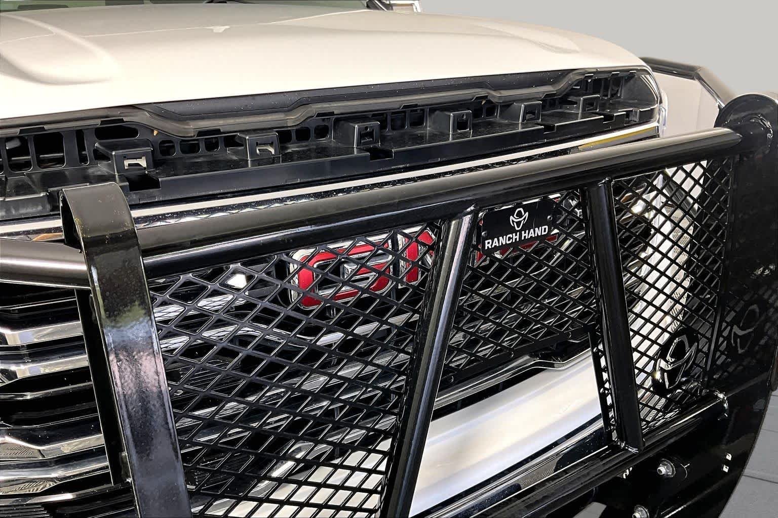 Used 2022 Summit White GMC SLT image 15