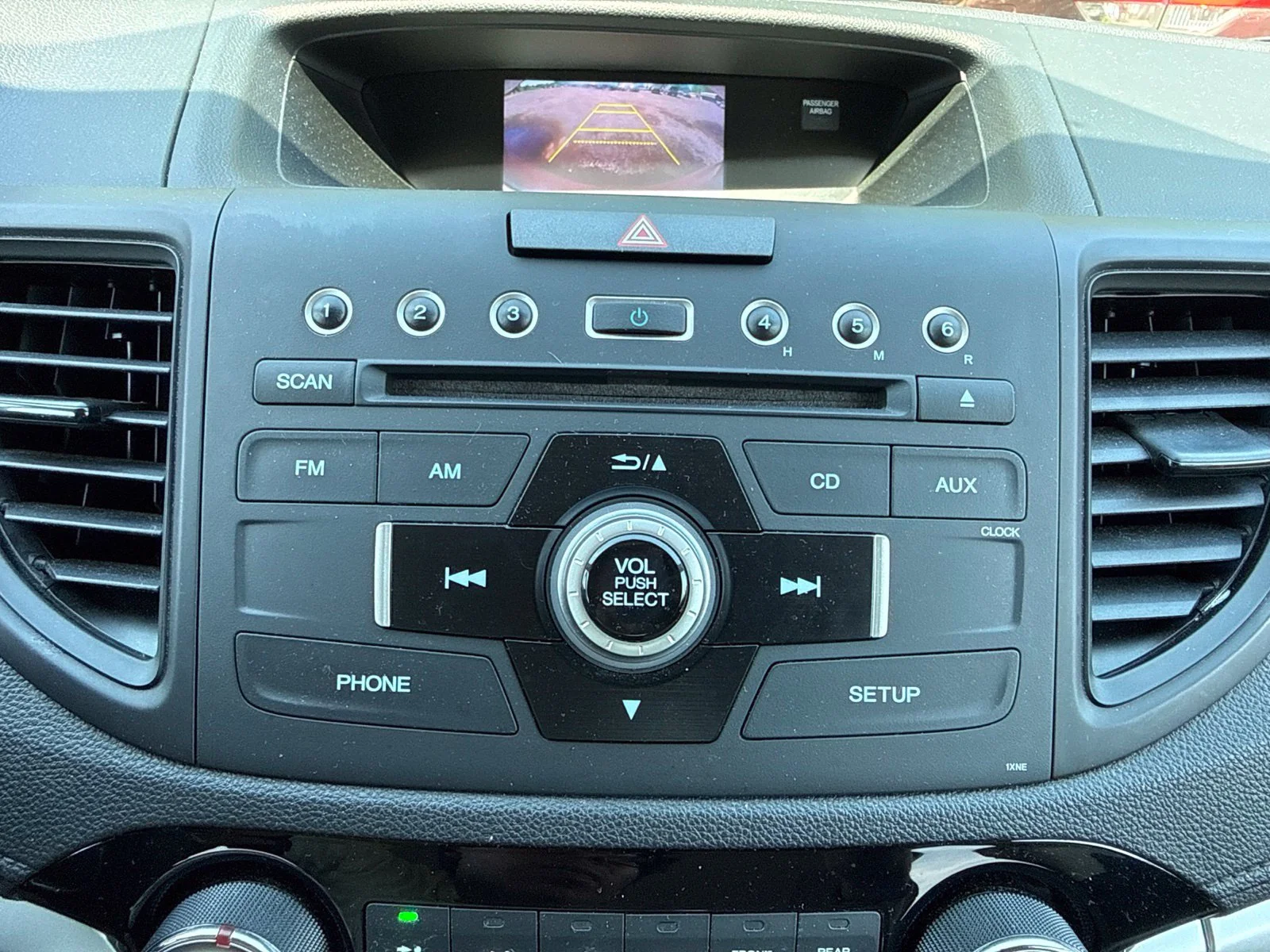Used 2016  Honda SE image 20