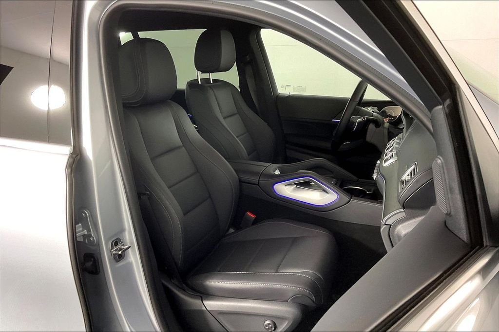 Used 2026 Black Mercedes-Benz GLS 450 image 7