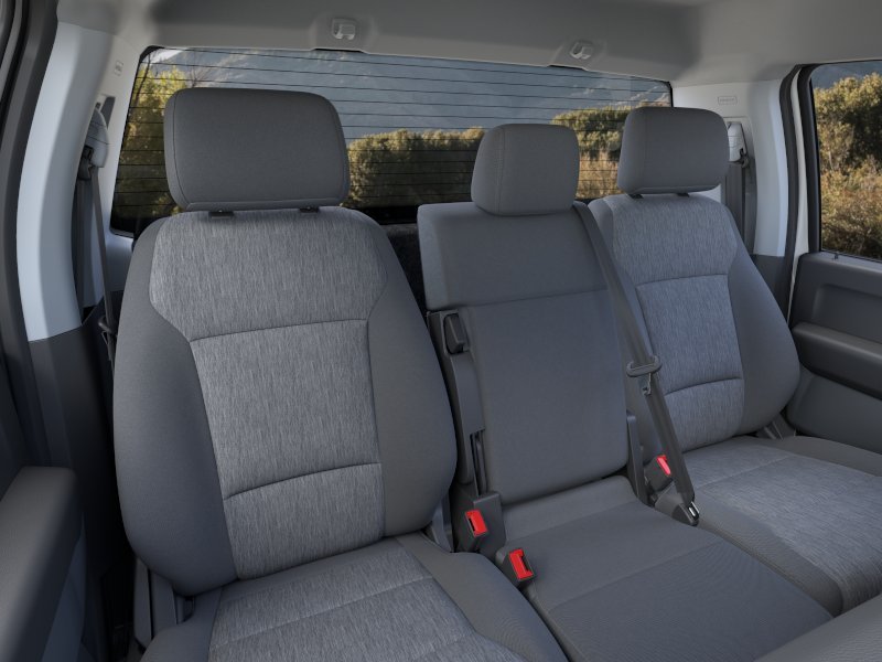 New 2026 Oxford White Ford F-550® XL image 32