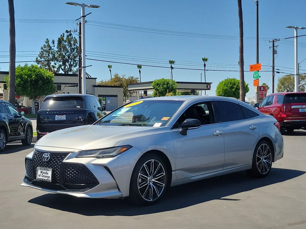 Used 2020 Celestial Silver Metallic Toyota Touring image 33