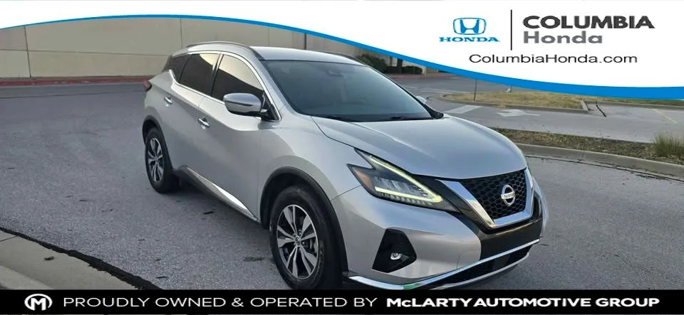 Used 2021 Silver Nissan SV image 1