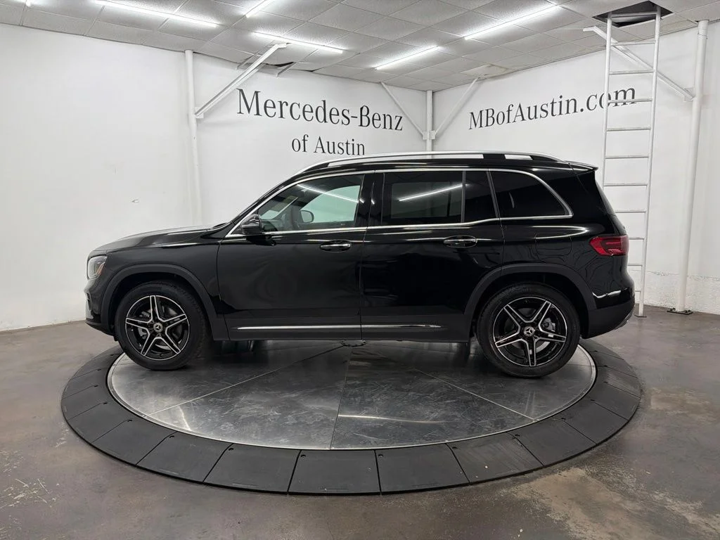 New 2026 Black Mercedes-Benz GLB 250 image 4