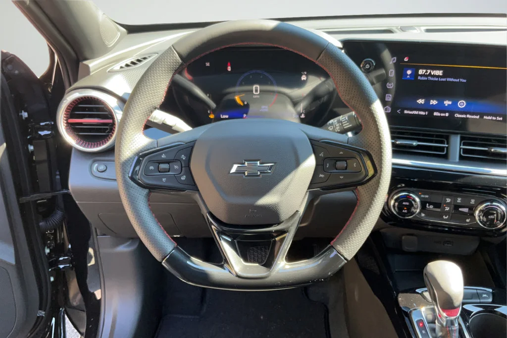 New 2026 Mosaic Black Metallic Chevrolet 2RS image 12