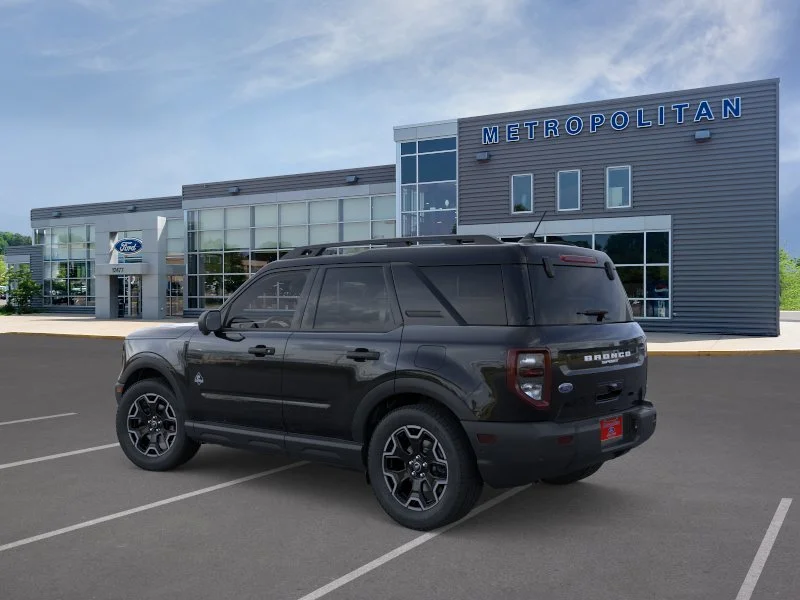 New 2026 Shadow Black Ford Outer Banks® image 4