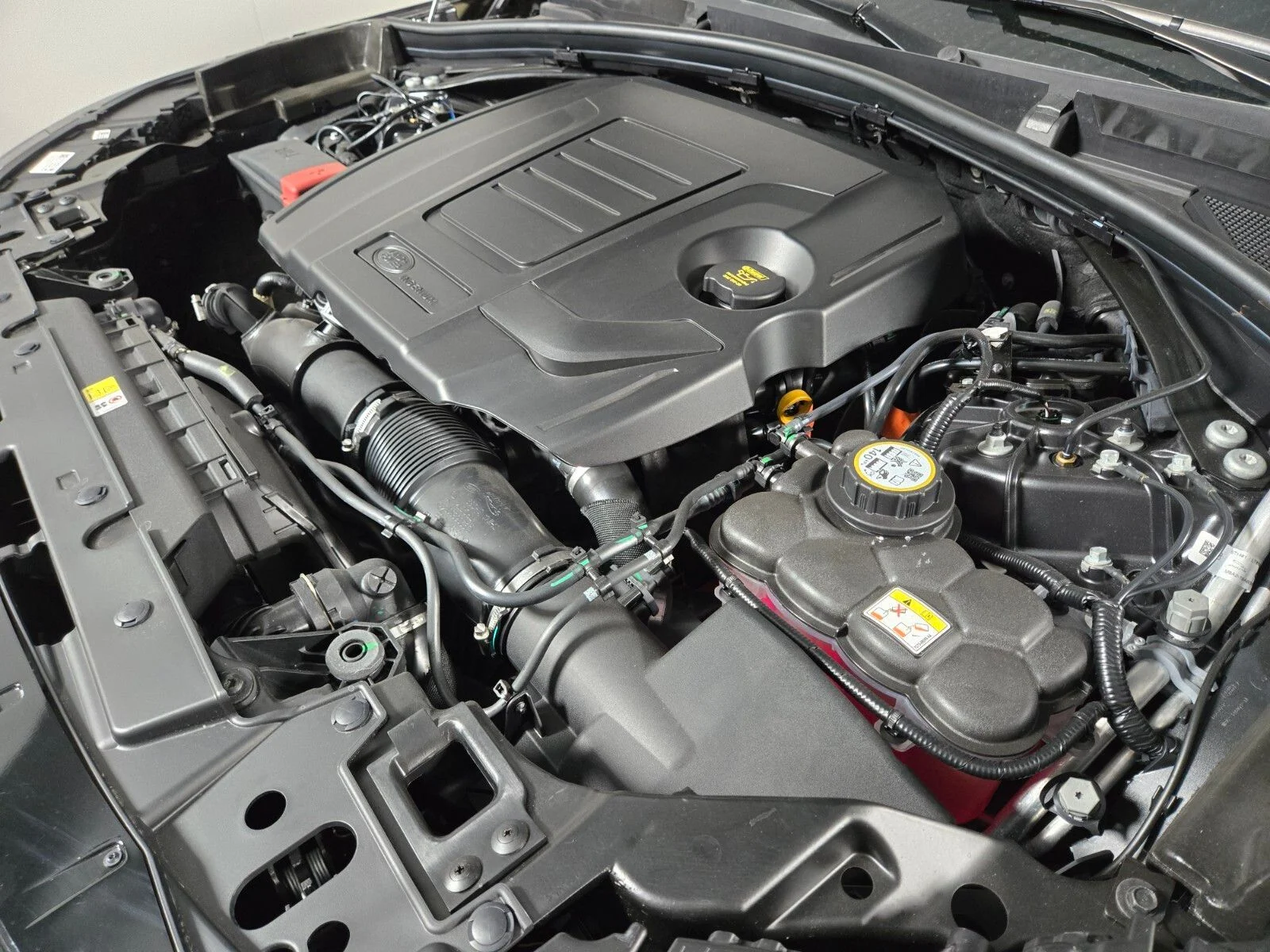 2026 Land Rover Range Rover Velar Dynamic SE - Photo 22