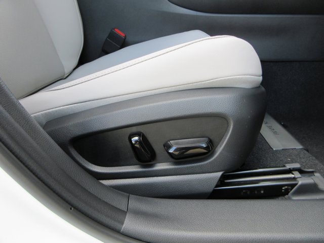 New 2026 Ultra White Lexus PREMIUM AWD image 31