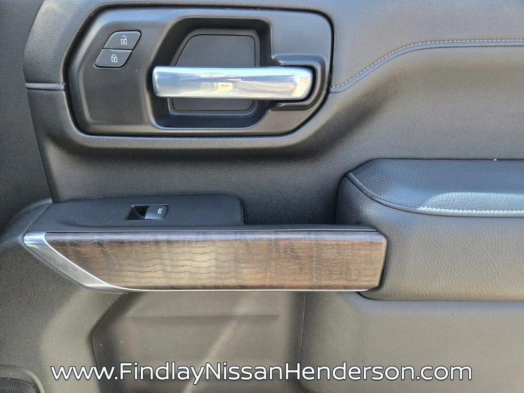 Used 2021 Silver GMC Denali image 20