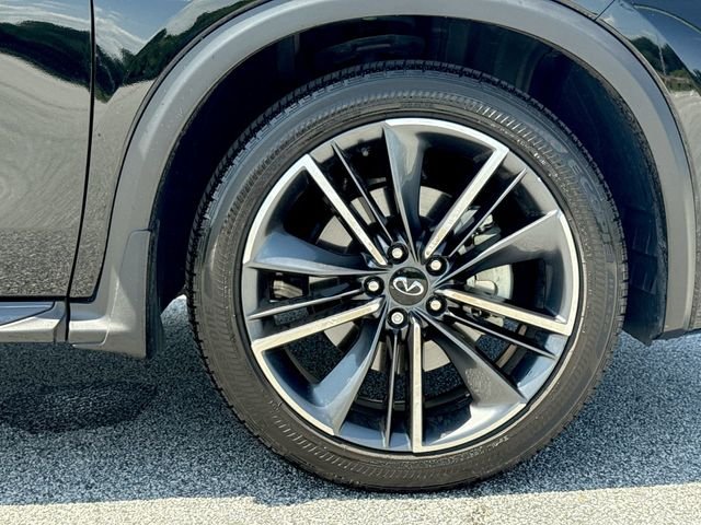 Used 2024 Black INFINITI SPORT image 10