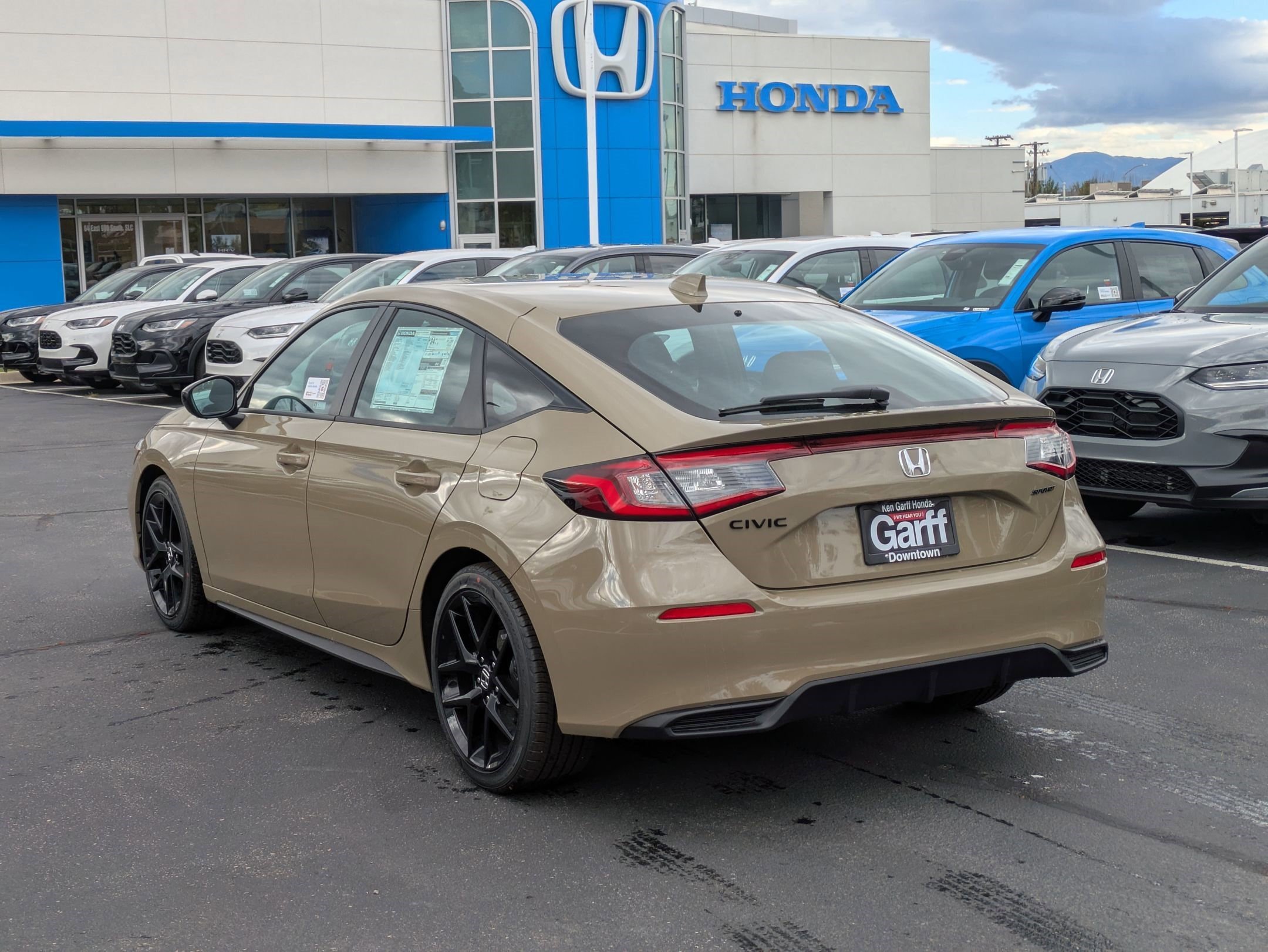 New 2026 Sand Dune Pearl Honda Sport image 5