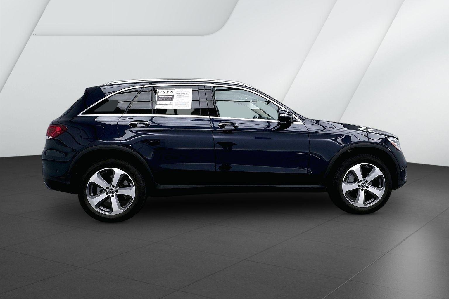 Used 2022 Lunar Blue Metallic Mercedes-Benz GLC 300 image 5