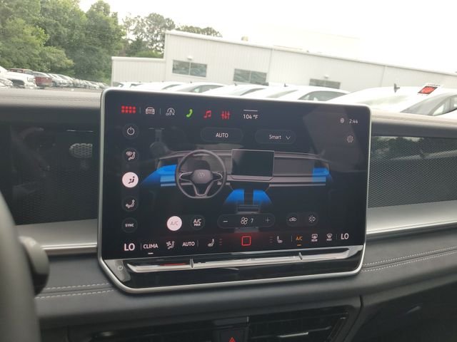 New 2026 Silver Volkswagen 2.0T SE image 20