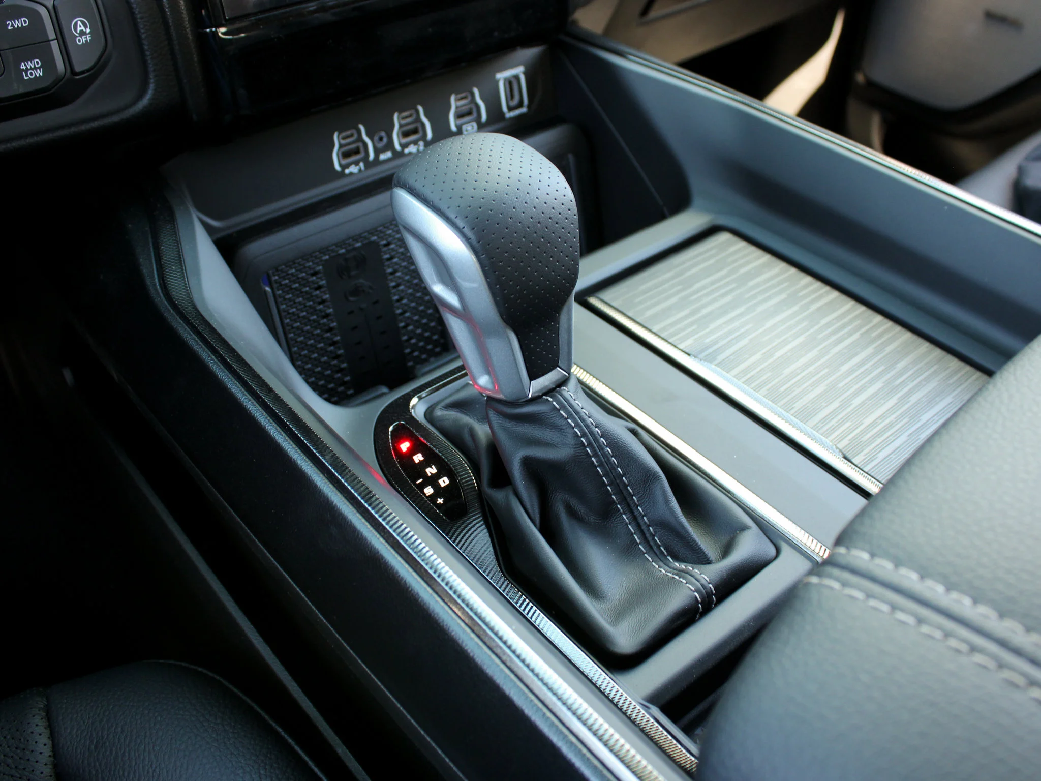New 2026 Black RAM Sport* image 24