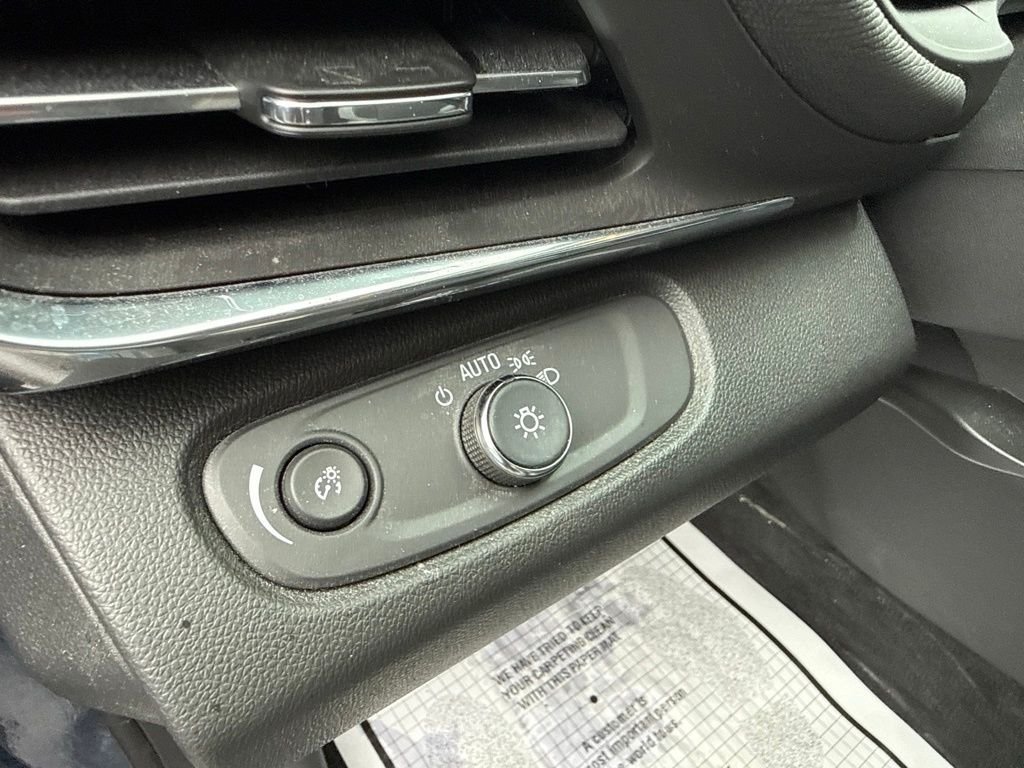 Used 2025 Blue Buick Preferred image 21