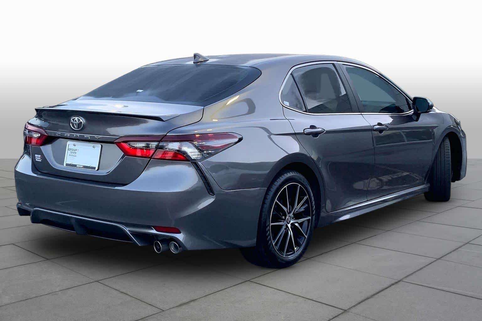 Used 2022 Predawn Gray Mica Toyota SE image 11