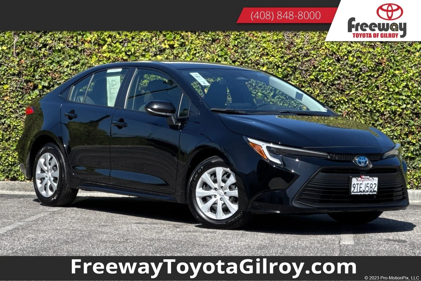 2025 Toyota Corolla LE Hybrid CVT's photo