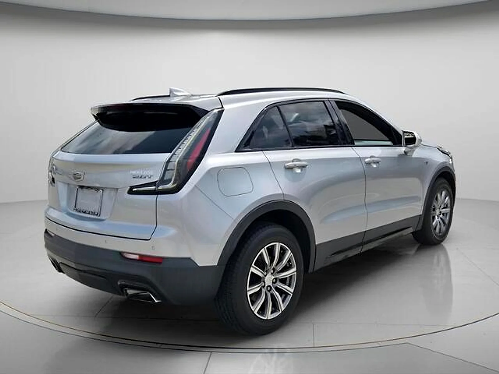 Used 2019 Radiant Silver Metallic Cadillac Sport image 7