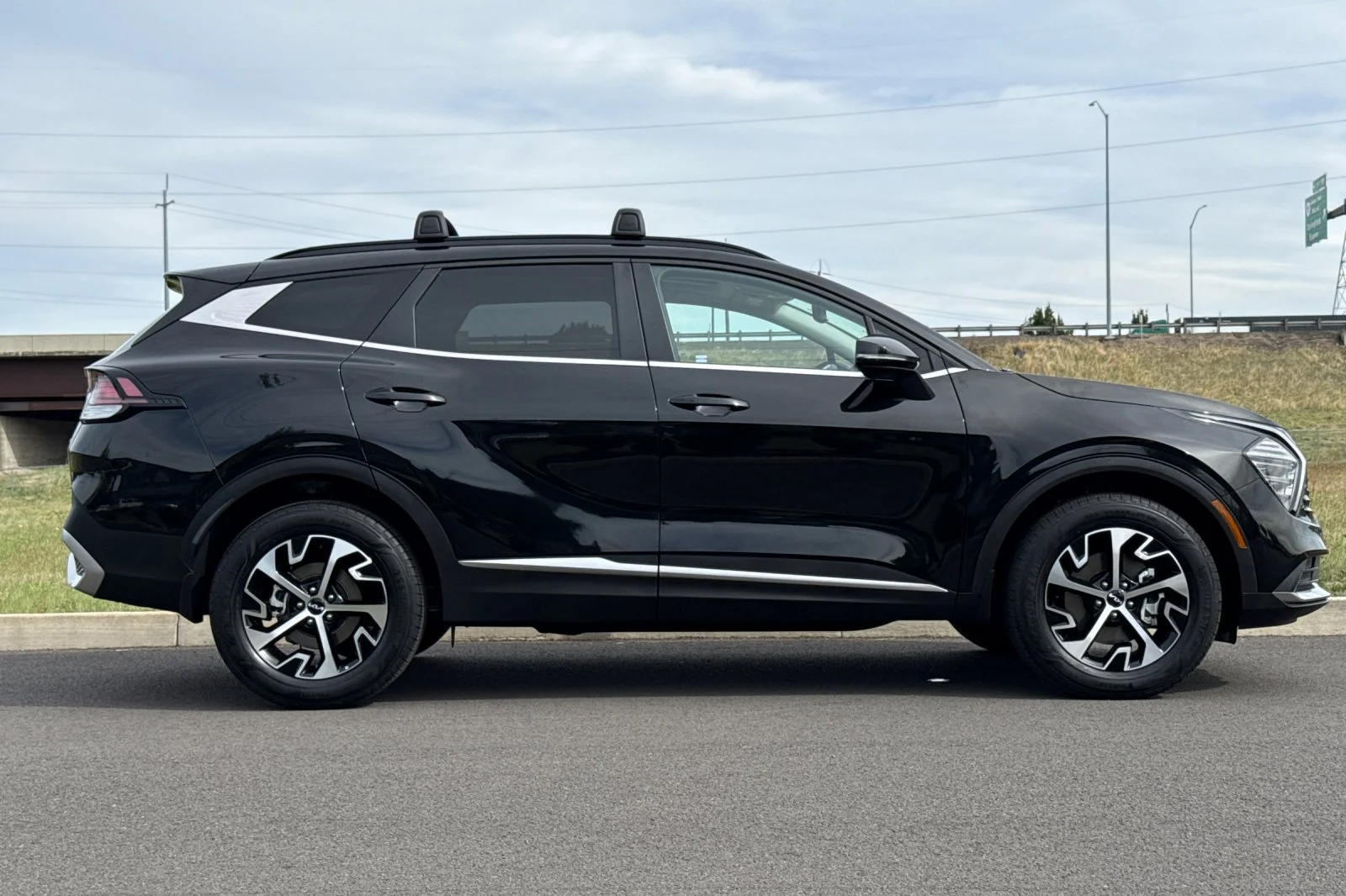Used 2025 Black Kia EX image 2