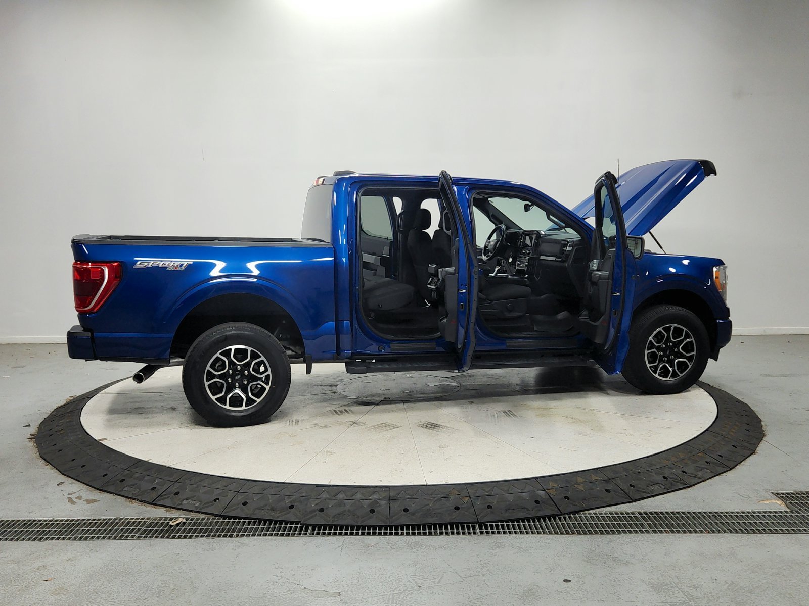 2022 Ford F-150 XLT - Photo 17