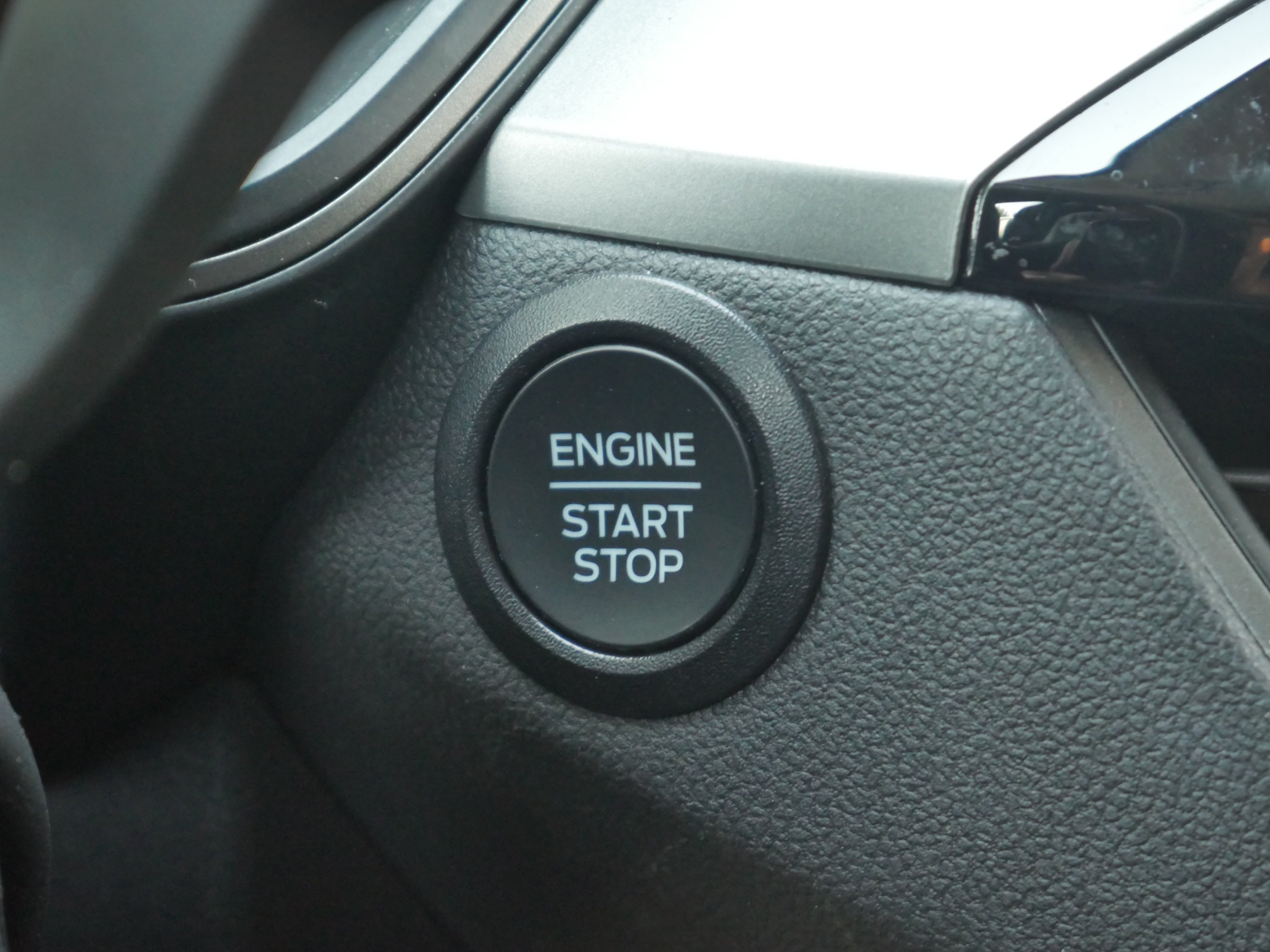 Certified Used 2025 Vapor Blue Metallic Ford Active image 8