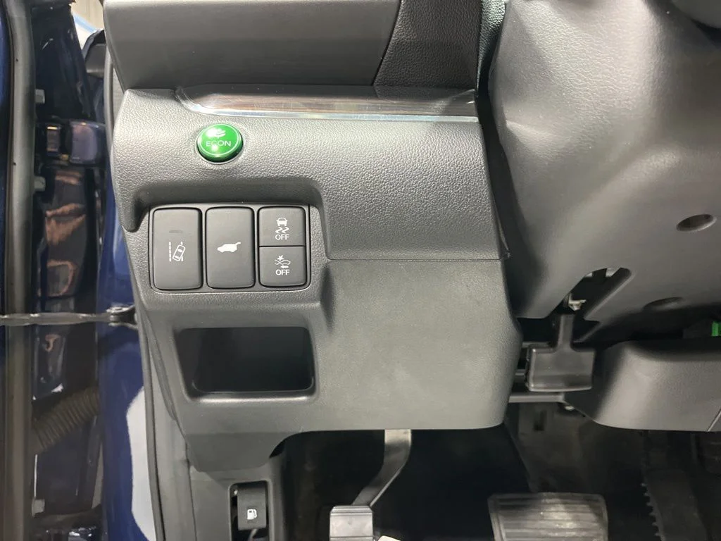 Certified Used 2016 Obsidian Blue Pearl Honda Touring image 13