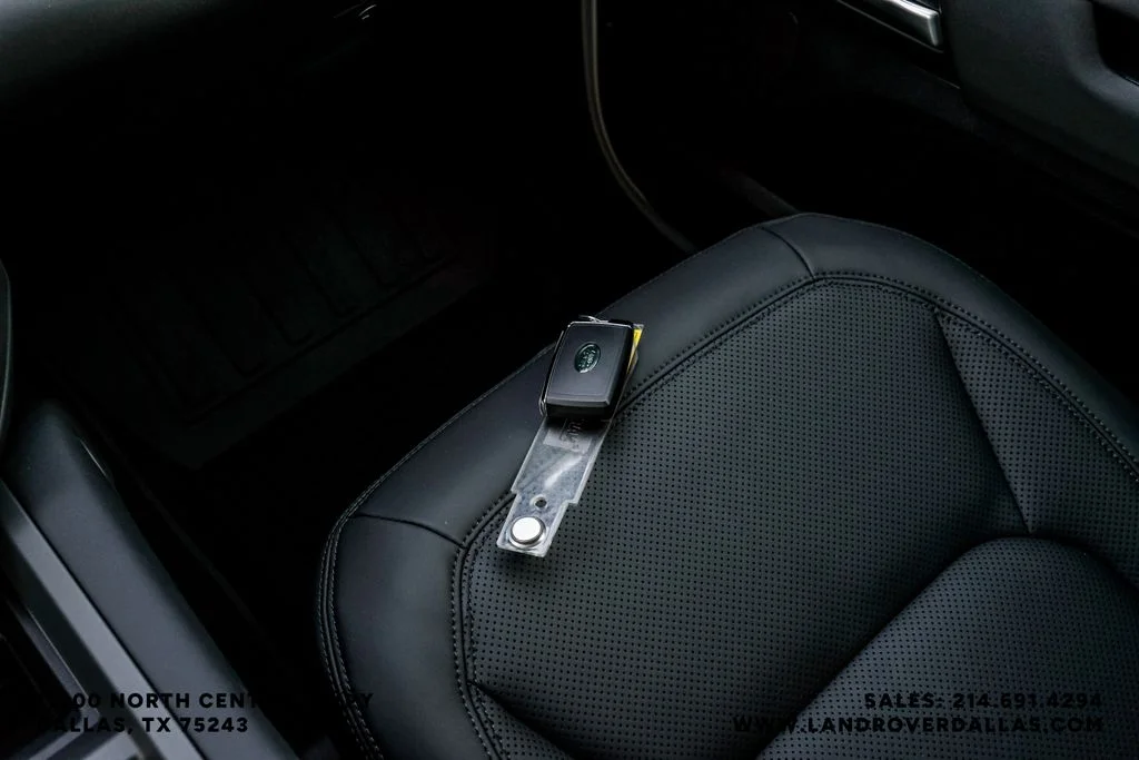 New 2026 Fuji White Land Rover X-Dynamic SE image 62