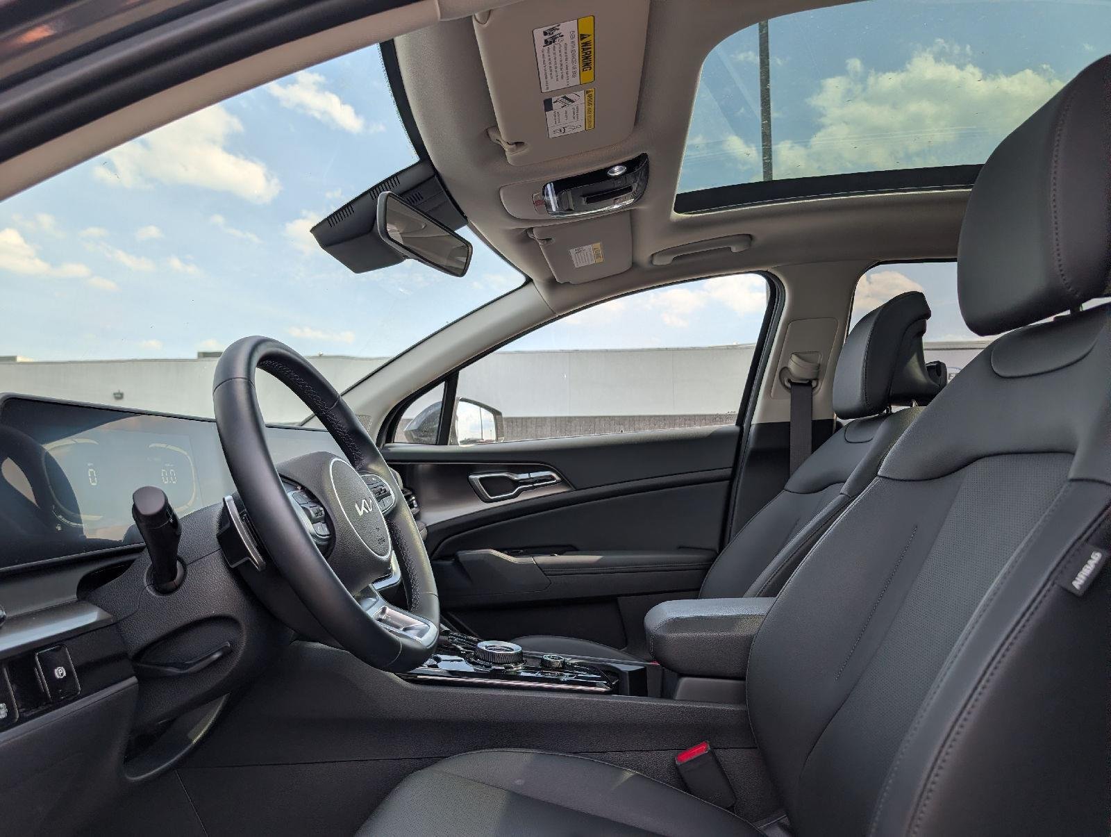 Used 2025 Gravity Gray Kia EX image 8