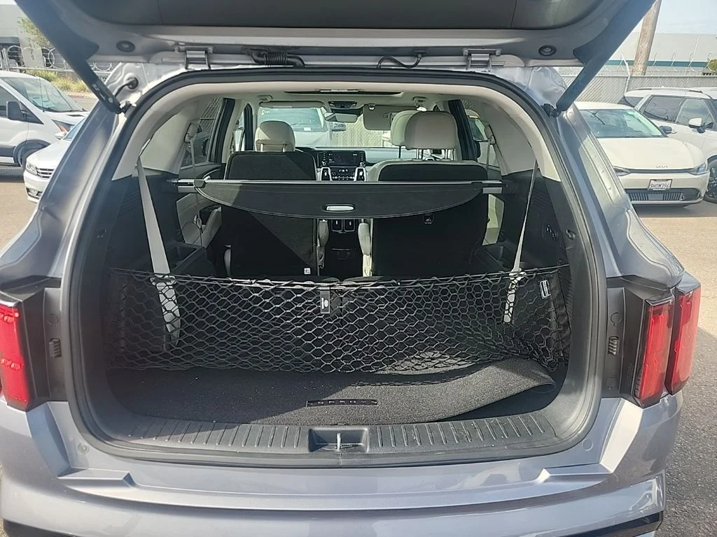 Used 2021 Silver Kia SX image 18