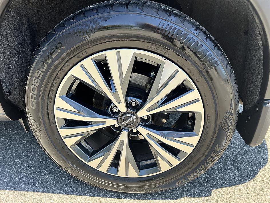Certified Used 2023 Super Black Nissan SV image 10